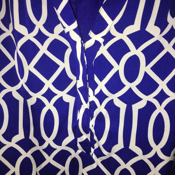 Hanna and Grace Small Blue & White Sleeveless Top - Picture 4 of 4